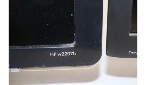 2 diverse TFT schermen HP, werking niet gekend